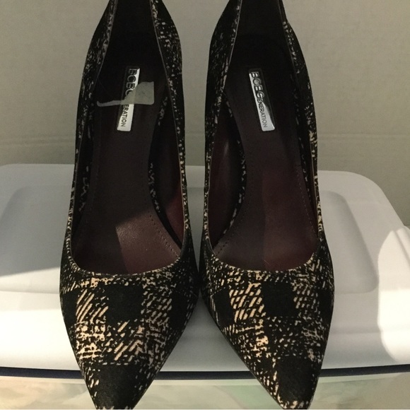 BCBGeneration pumps size 8/38, new - Picture 2 of 5